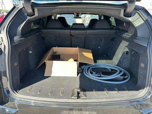 2025 BMW XM Base