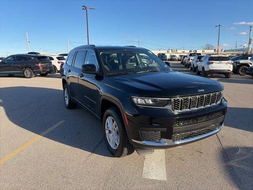 2023 Jeep Grand Cherokee L Laredo