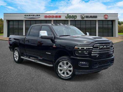 2025 RAM 3500 Laramie Crew Cab 4x4 6'4' Box