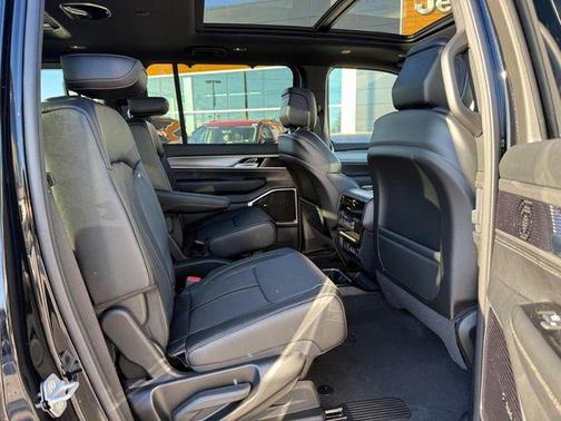 2026 Jeep Grand Wagoneer Limited Reserve 4x4