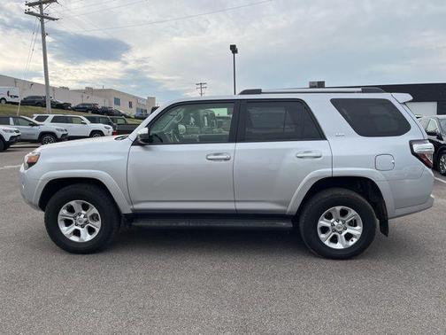 2024 Toyota 4Runner SR5