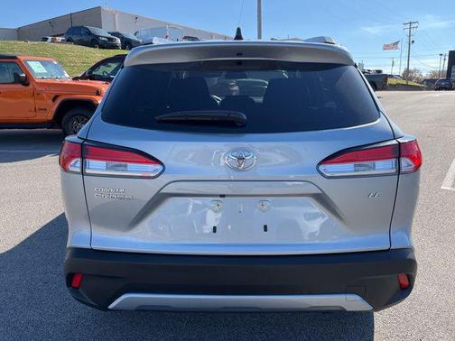 2025 Toyota Corolla Cross LE