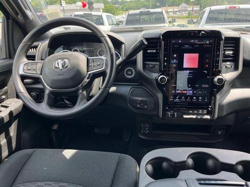 2025 RAM 2500 Tradesman Crew Cab 4x4 6'4' Box