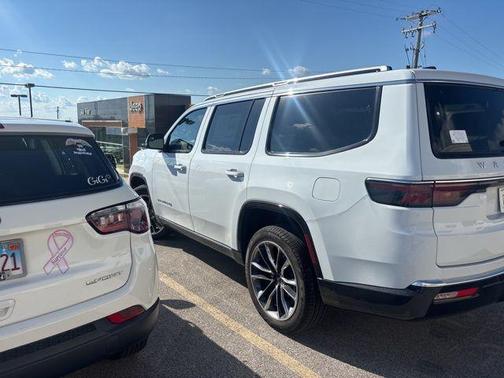 2025 Jeep Wagoneer Series III 4x4