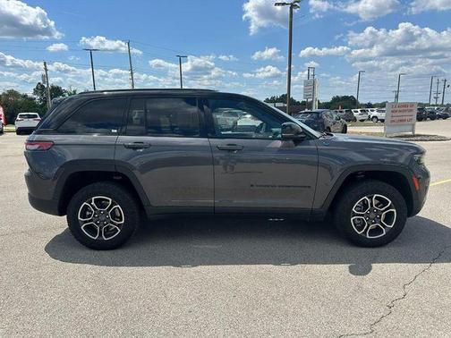 2024 Jeep Grand Cherokee 4xe Trailhawk