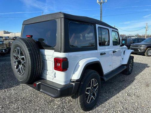 2026 Jeep Wrangler 4-Door Sahara 4x4