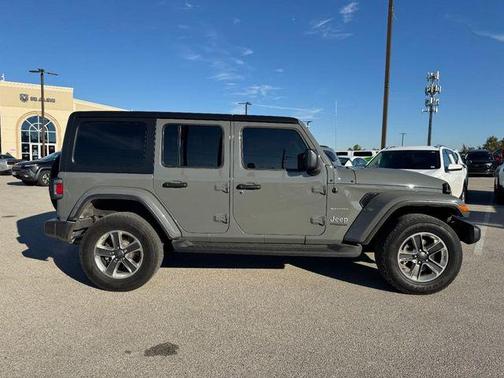 2022 Jeep Wrangler Unlimited Sahara