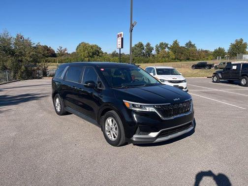 2022 Kia Carnival LXS