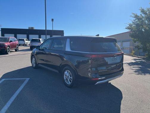 2022 Kia Carnival LXS