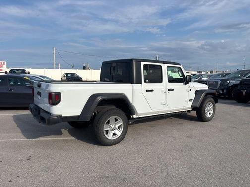 2023 Jeep Gladiator Sport S
