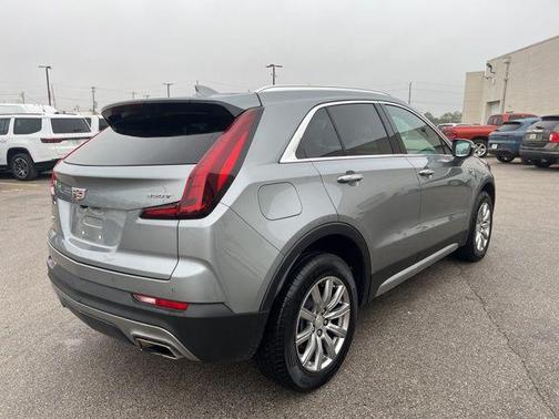 2023 Cadillac XT4 Premium Luxury