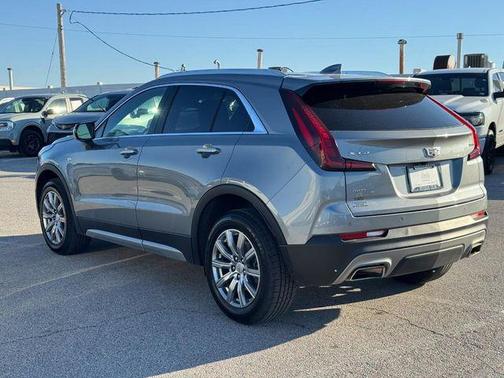 2023 Cadillac XT4 Premium Luxury