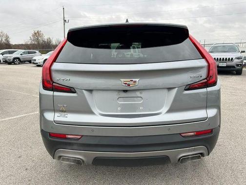 2023 Cadillac XT4 Premium Luxury