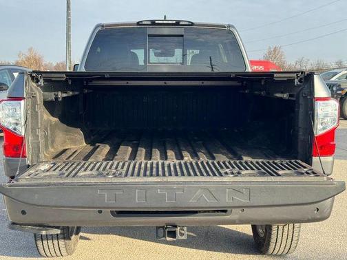 2023 Nissan Titan XD SV