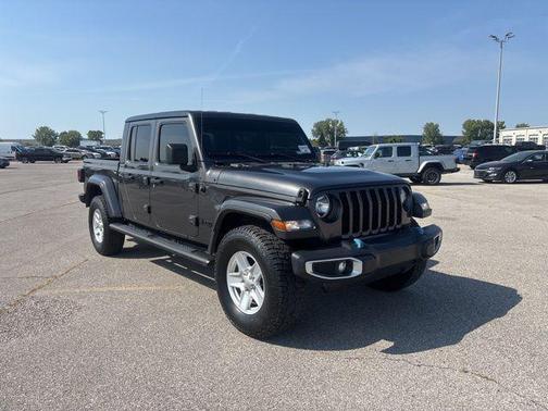 2021 Jeep Gladiator Sport S