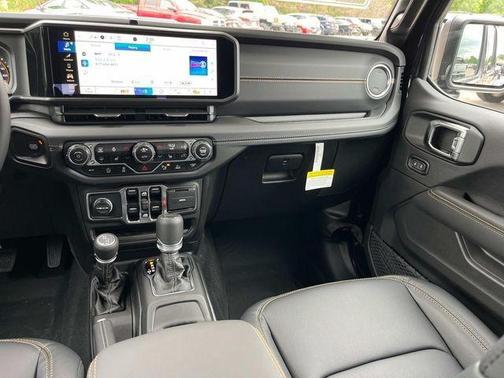 2025 Jeep Gladiator Sport S
