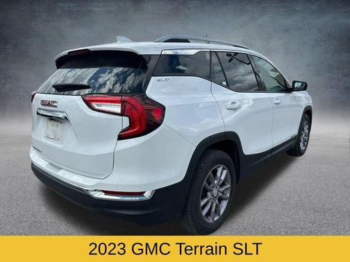 2023 GMC Terrain SLT
