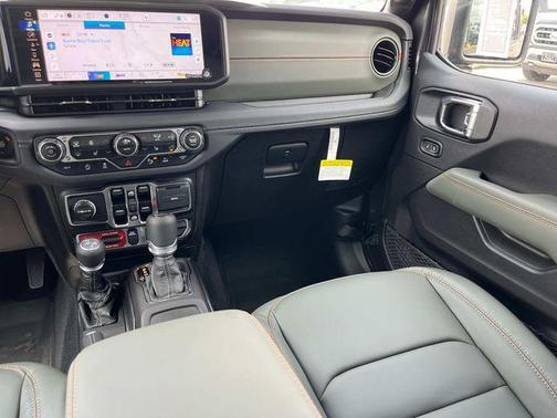 2025 Jeep Gladiator Mojave X