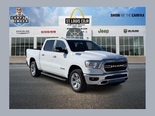 Bright White Clearcoat 2022 RAM 1500 Big Horn/Lone Star