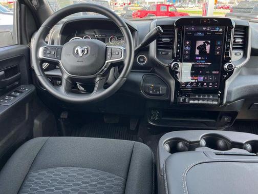 2025 RAM 2500 Tradesman Crew Cab 4x4 6'4' Box