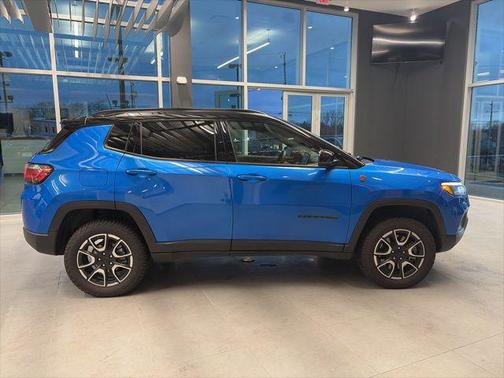 2024 Jeep Compass Trailhawk