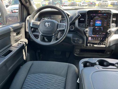 2025 RAM 2500 Tradesman Crew Cab 4x4 6'4' Box