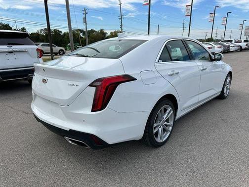 2024 Cadillac CT4 Luxury