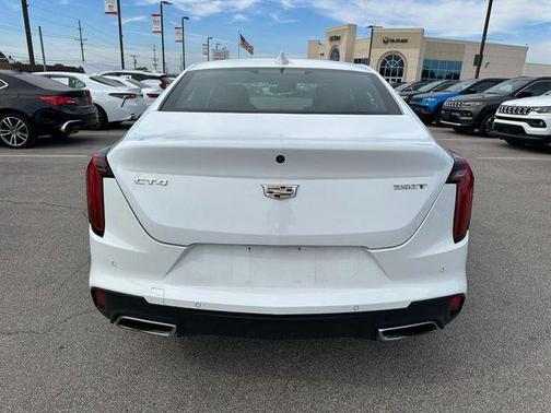 2024 Cadillac CT4 Luxury