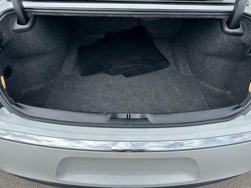 2020 Chrysler 300 Touring