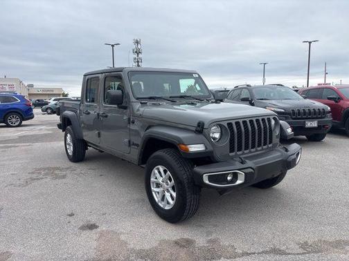 2023 Jeep Gladiator Sport S