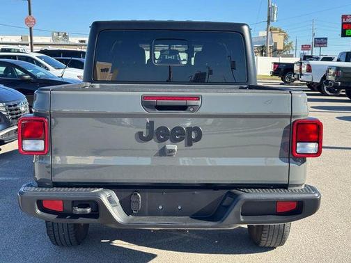2023 Jeep Gladiator Sport S