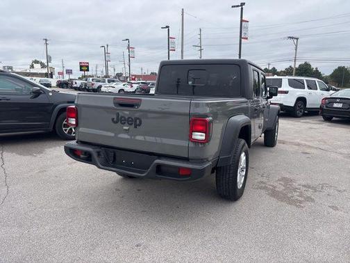 2023 Jeep Gladiator Sport S