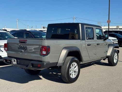 2023 Jeep Gladiator Sport S