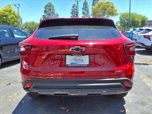 Apex Red 2026 Chevrolet Trax FWD 2RS