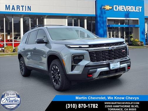 Sterling Gray Metallic 2026 Chevrolet Traverse AWD Z71