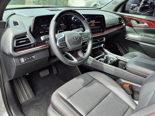 Sterling Gray Metallic 2026 Chevrolet Traverse AWD Z71