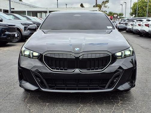 Black Sapphire Metallic 2024 BMW 530 530i