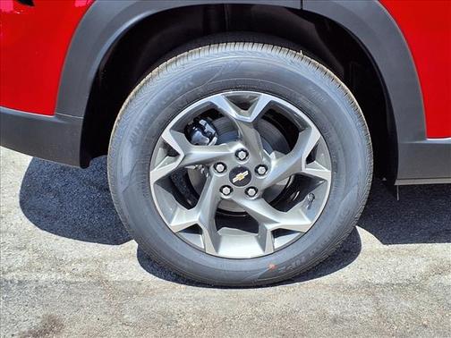 Apex Red 2026 Chevrolet Trax FWD 4dr LT