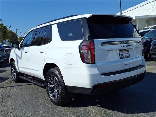 Iridescent Pearl Tricoat 2021 Chevrolet Tahoe 4WD 4dr Z71