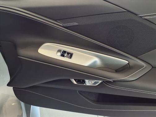 Blade Silver Metallic 2026 Chevrolet Corvette Stingray w/1LT