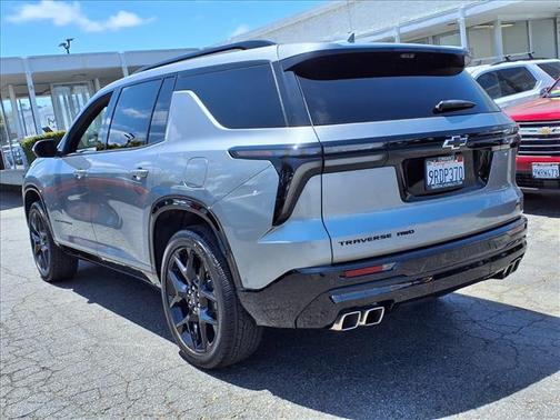 Sterling Gray Metallic 2025 Chevrolet Traverse RS