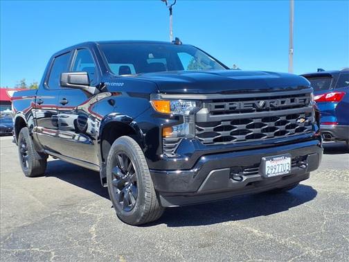 2023 Chevrolet Silverado 1500 Custom