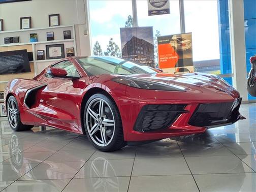 Red Mist Metallic Tintcoat 2026 Chevrolet Corvette Stingray w/1LT