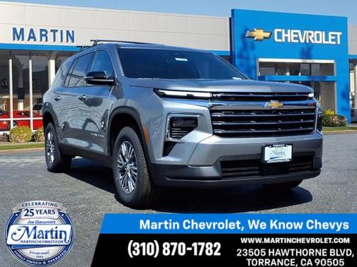 Sterling Gray Metallic 2026 Chevrolet Traverse LT