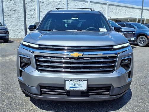 Sterling Gray Metallic 2026 Chevrolet Traverse LT