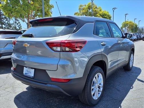 Sterling Gray Metallic 2026 Chevrolet Trailblazer LS