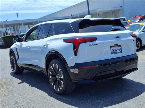 Summit White 2024 Chevrolet Blazer EV eAWD RS
