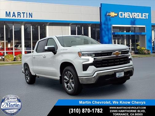 Summit White 2026 Chevrolet Silverado 1500 LT