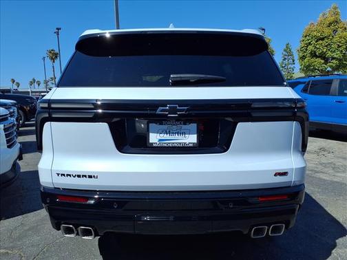Polar White Tricoat 2026 Chevrolet Traverse RS