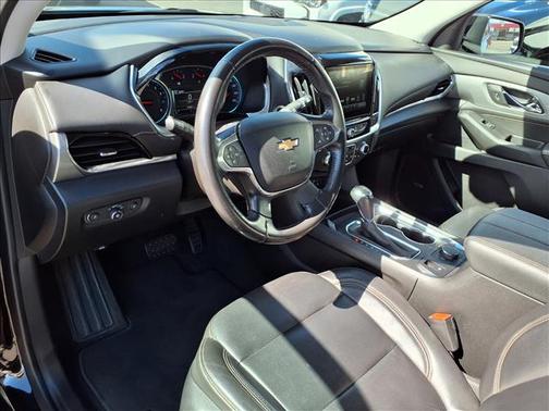 Mosaic Black Metallic 2019 Chevrolet Traverse RS